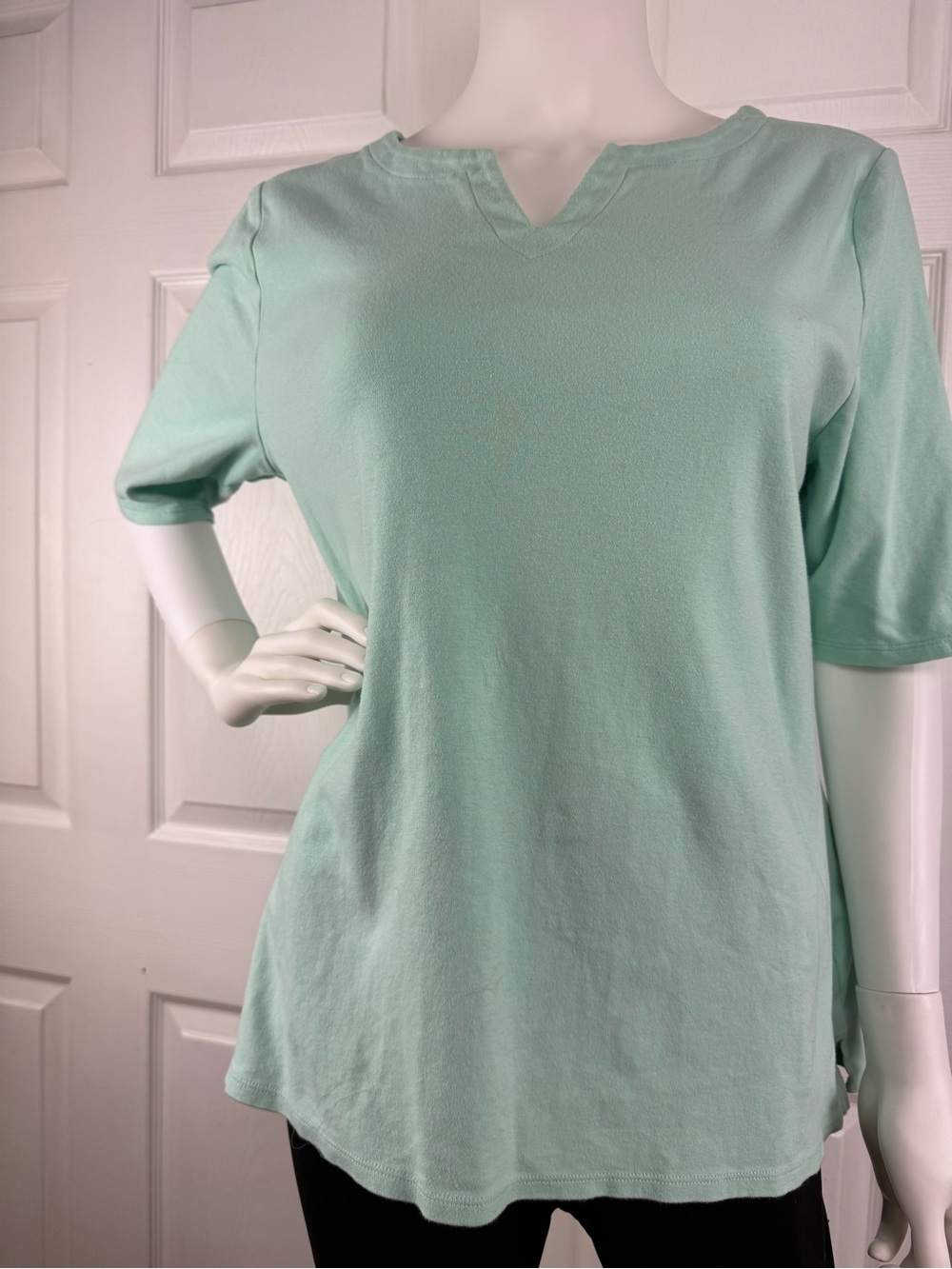 croft & barrow Mint Green V-Neck Short Sleeve Top
